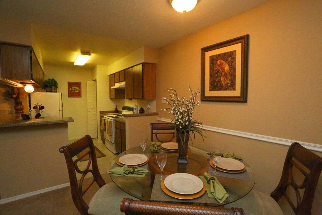 Colonies Landing Apartments, 15550 Kingfield Rd., Houston, TX RentCafe
